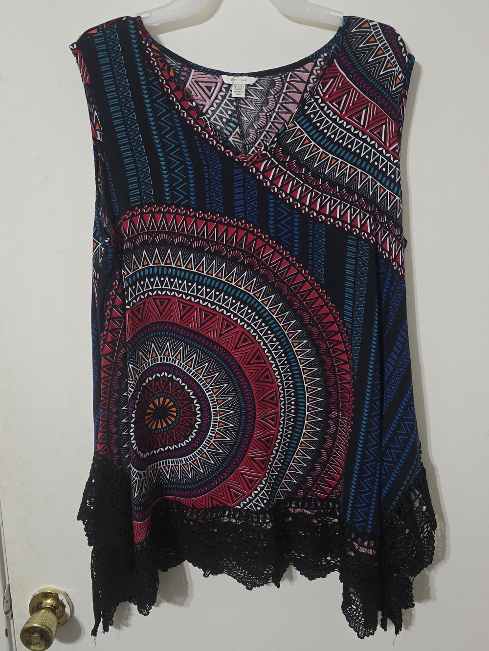 Sleeveless V-Neck Tank Top with Crochet Hem - Black Multi